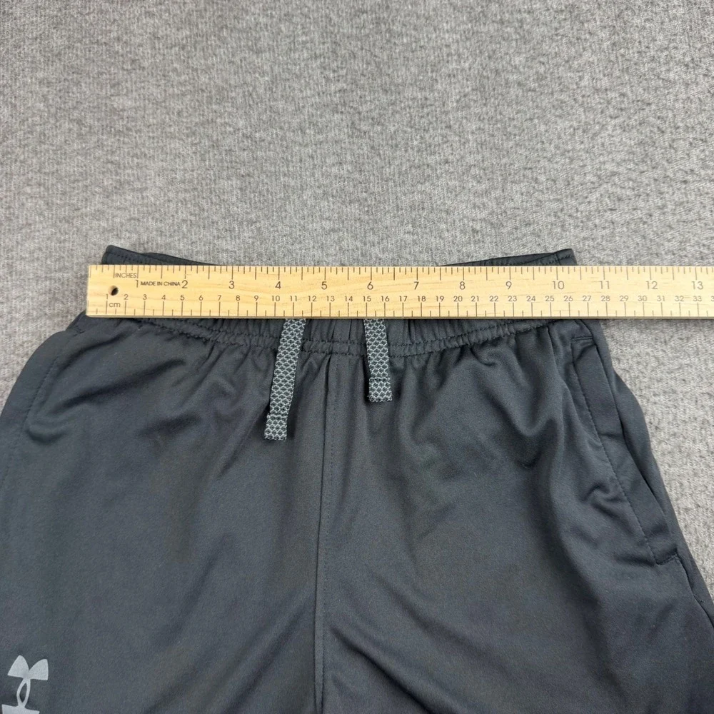 Under Armour Shorts Boys Medium Black Athletic Gym Performance Graphic Logo